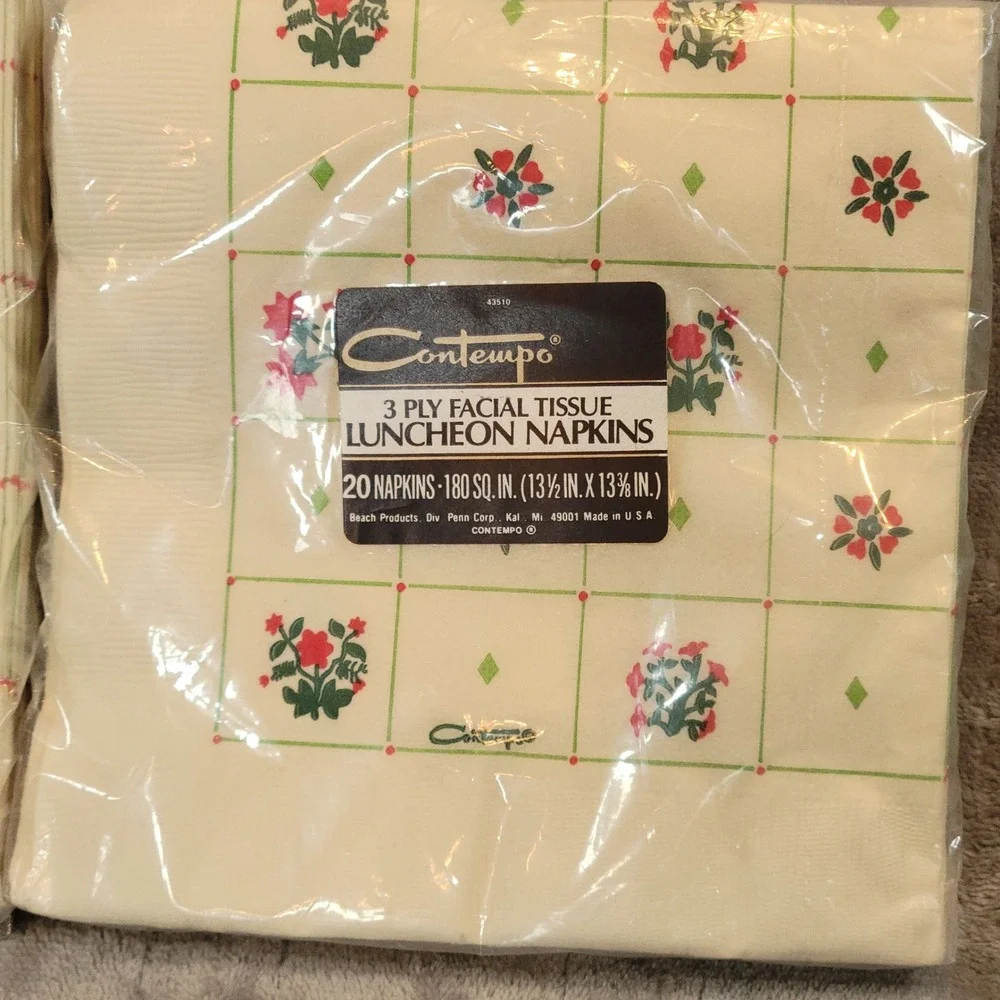 VTG Contempo Floral Paper Napkins Set 40ct Cream‎ Red Green 3-Ply USA Made NEW